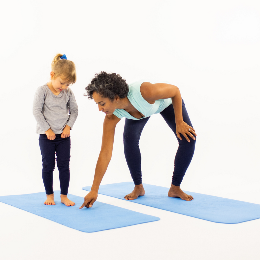 Premium Photo | Trainer woman training yoga pose asana concentration  exercise on the mat balance and harmony
