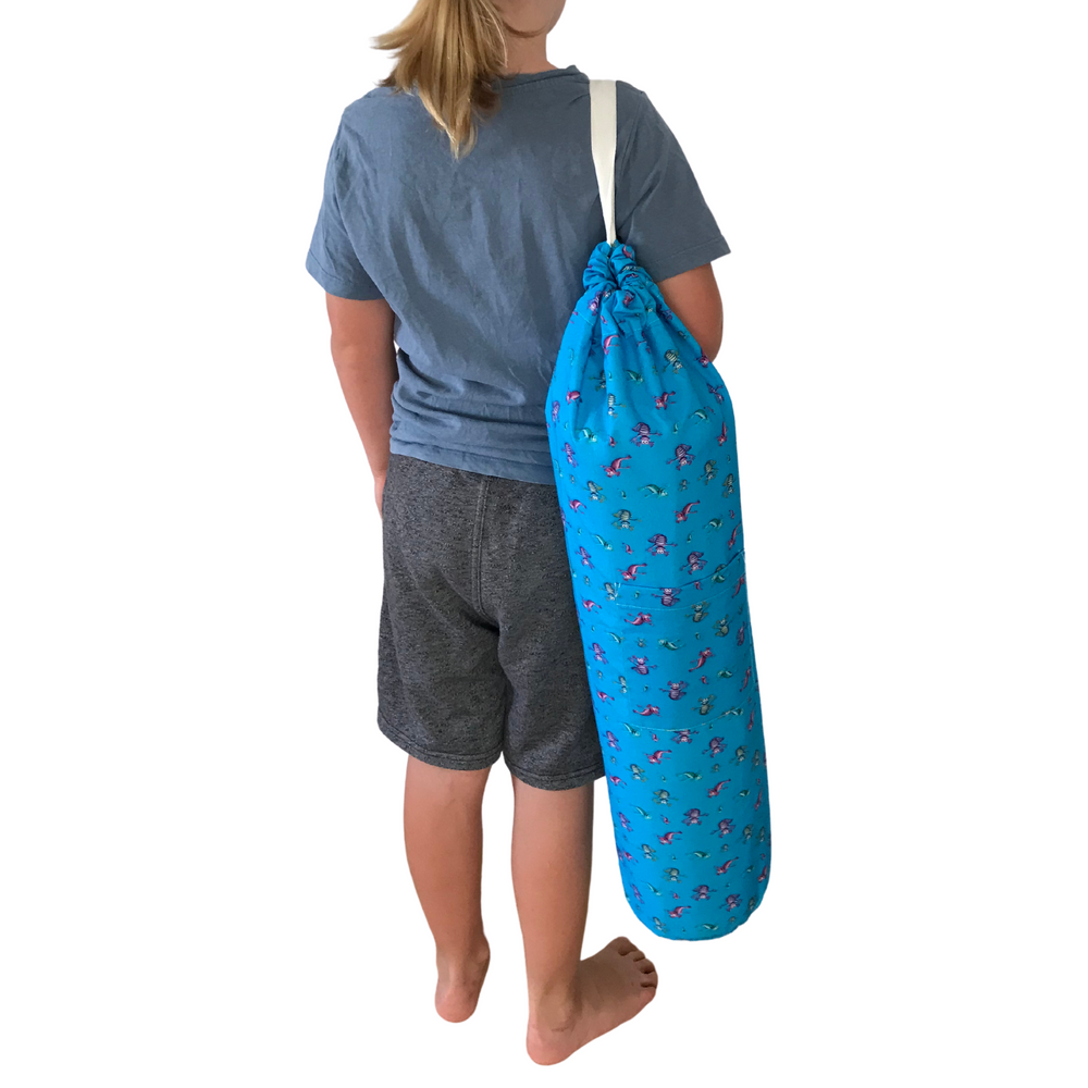 bolsa mochila para yoga BAGGU, con bolsillos color berenjena